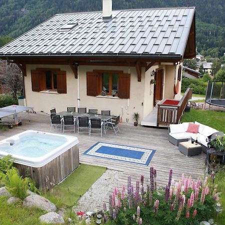 Chamonix Large Chalet, Sleeps 12, 200M2, 5 Bedroom, 4 Bathroom, Garden, Jacuzzi, Sauna Exteriér fotografie