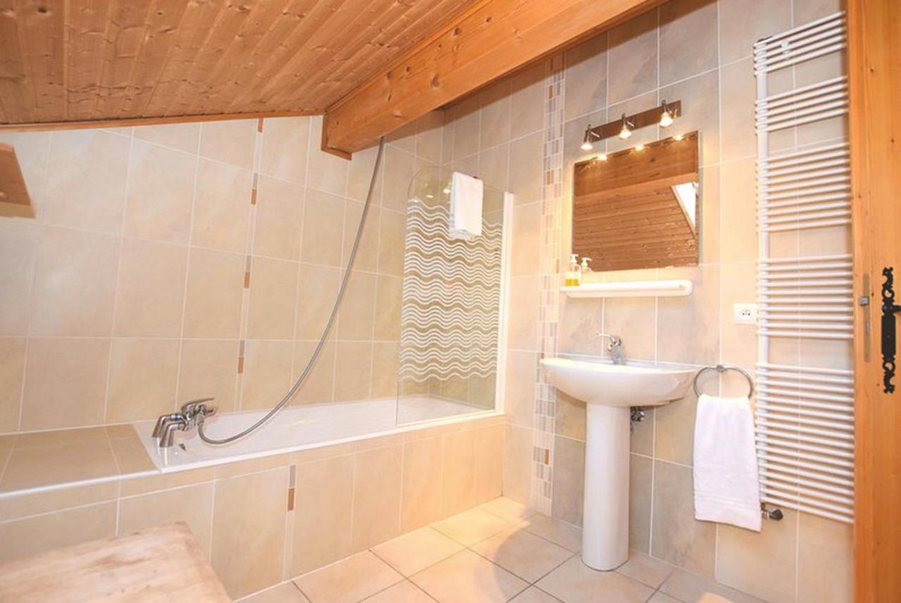 Chamonix Large Chalet, Sleeps 12, 200M2, 5 Bedroom, 4 Bathroom, Garden, Jacuzzi, Sauna Exteriér fotografie